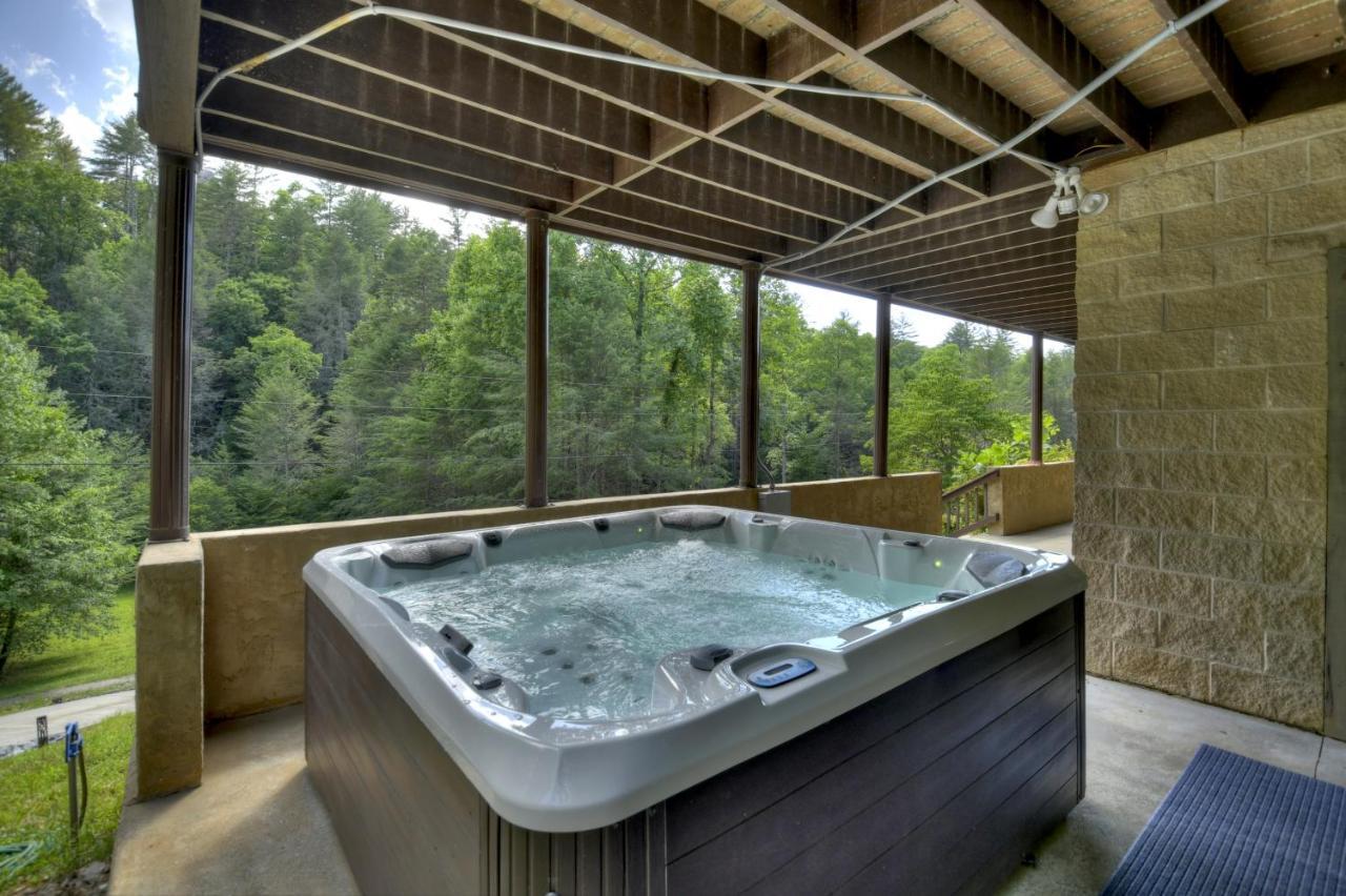 The Chariot - Creek Front With Hottub, Fire Pits, Billiards, Ev Charger - Sandalwood Stays Blue Ridge Esterno foto