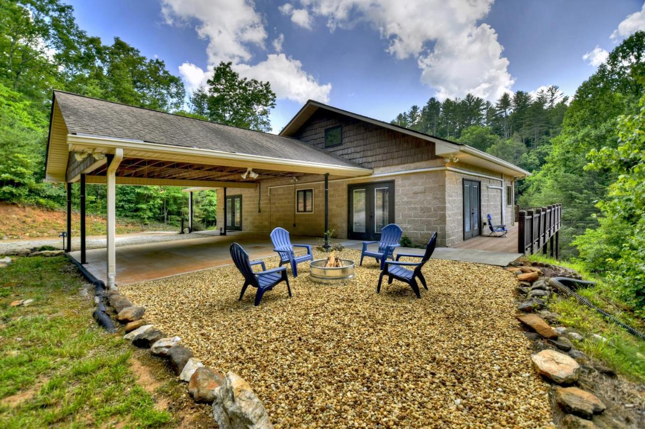 The Chariot - Creek Front With Hottub, Fire Pits, Billiards, Ev Charger - Sandalwood Stays Blue Ridge Esterno foto