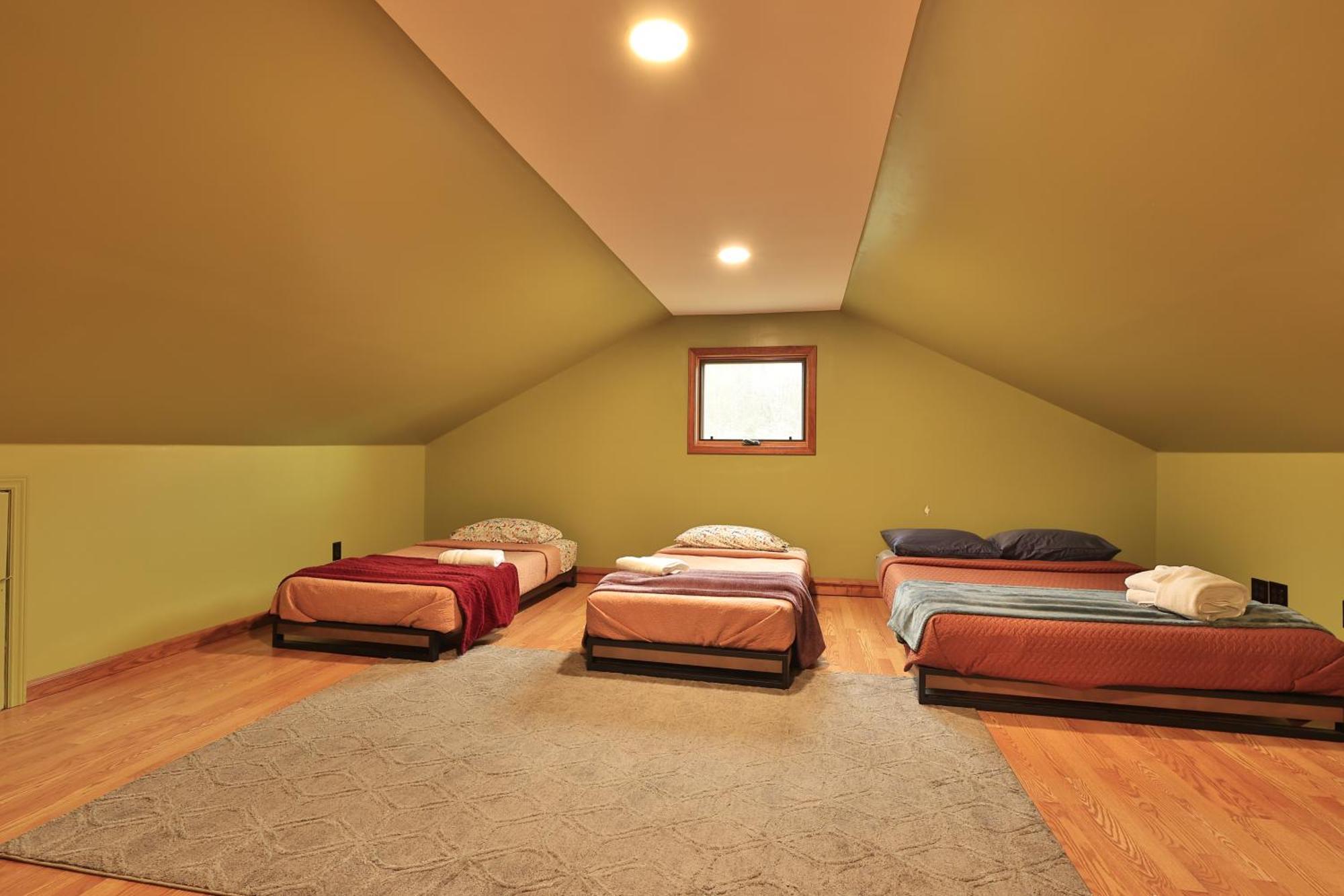 The Chariot - Creek Front With Hottub, Fire Pits, Billiards, Ev Charger - Sandalwood Stays Blue Ridge Esterno foto